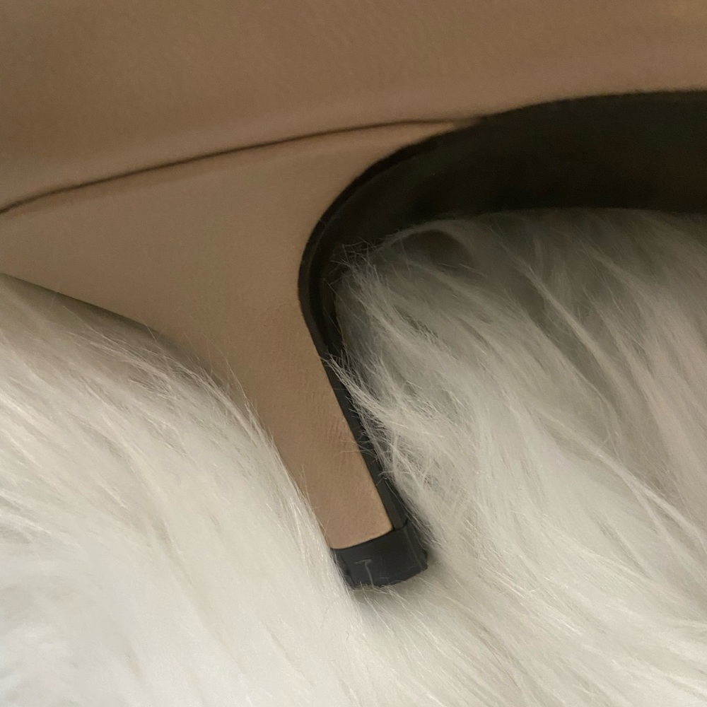 Life Stride Dress Pump! Wore them twice! Brand is known for comfort! - Picture 5 of 6
